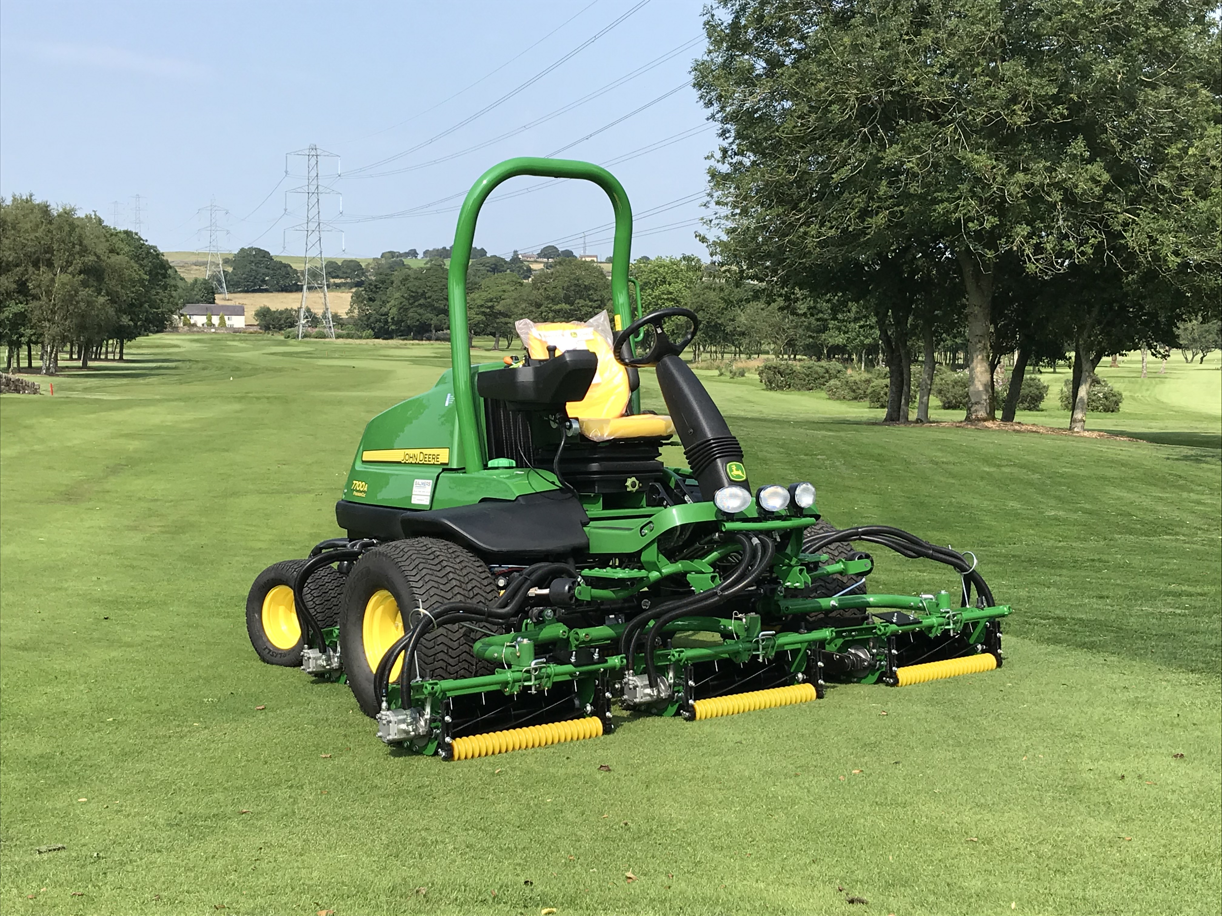 John Deere 7700A Fairway Mower at Harwood Golf Club