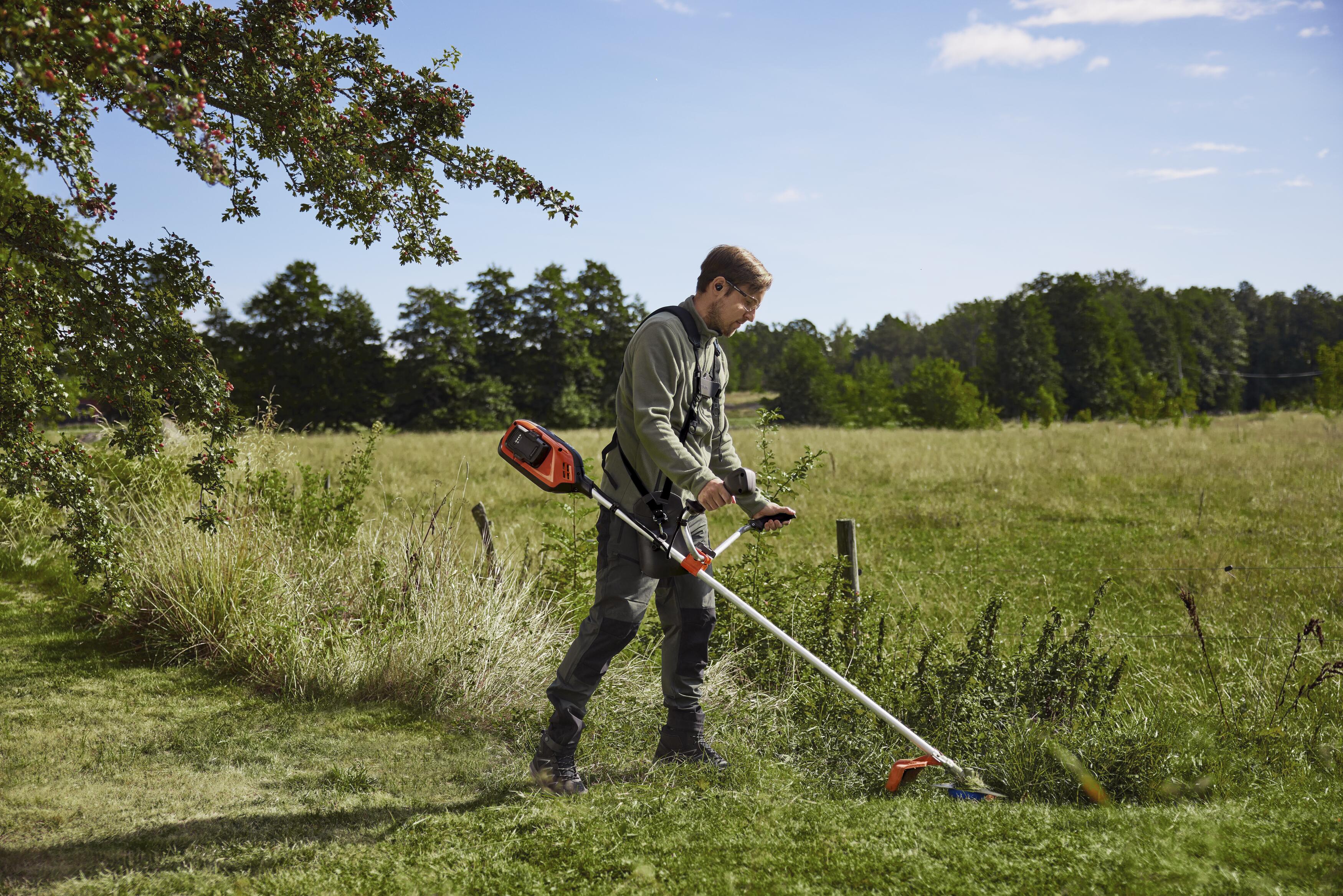 Husqvarna 325i series brushcutters launched!