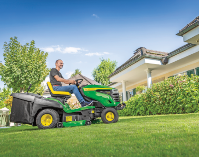 A buyers guide to ride on lawn mowers