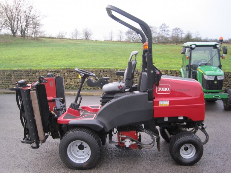 Toro LT3340 Commercial Triple Mower | Balmers GM Ltd