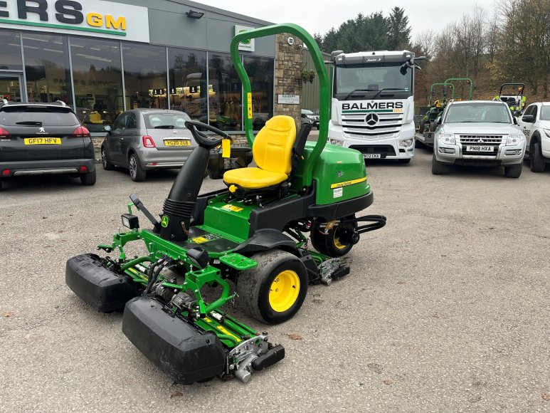 John Deere 2500E Greens Mower 