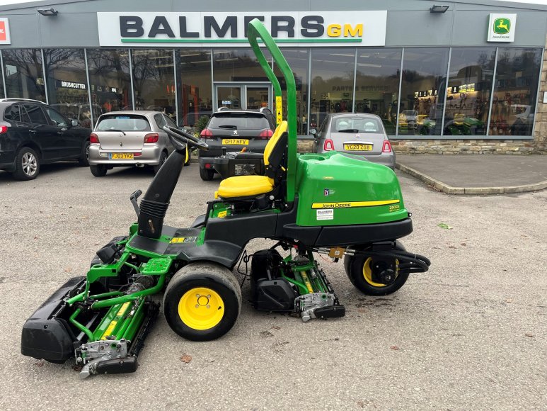 John Deere 2500E Greens Mower 