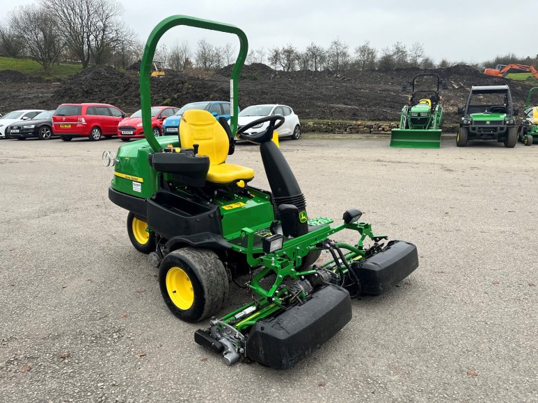 John Deere 2500E Greens Mower 