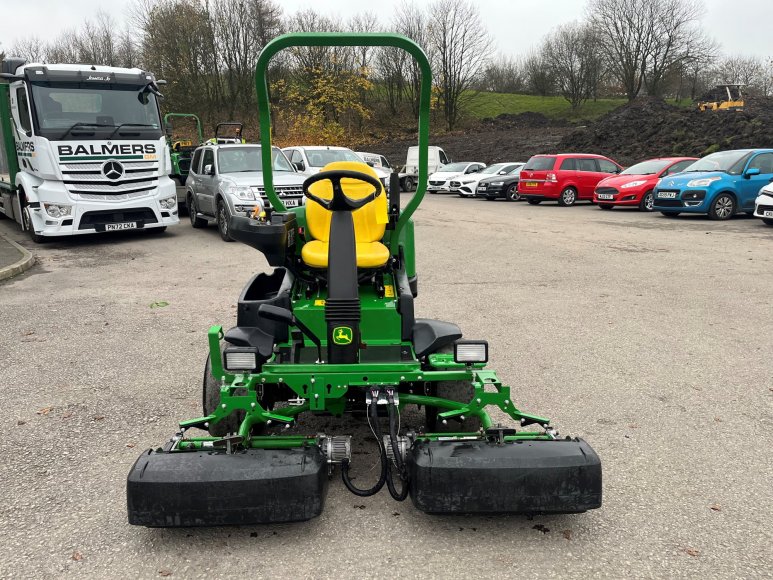 John Deere 2500E Greens Mower 