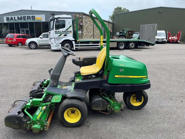 John Deere 2500B Greens Mower