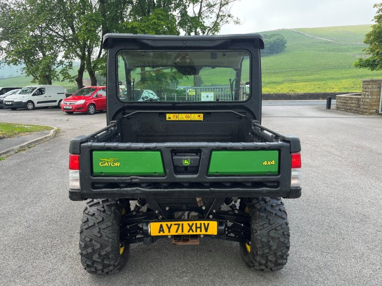 John Deere XUV865M Utility Vehicle 