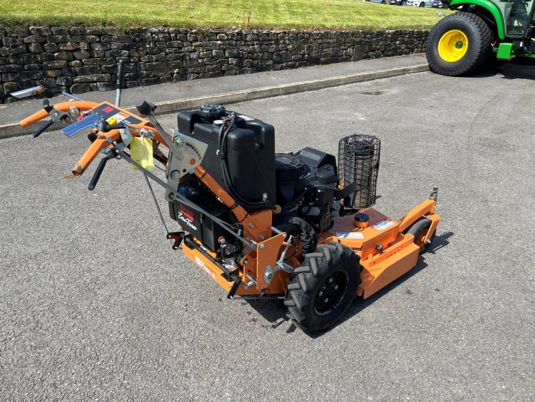 Scag SWZ 32" Pedestrian Mower 