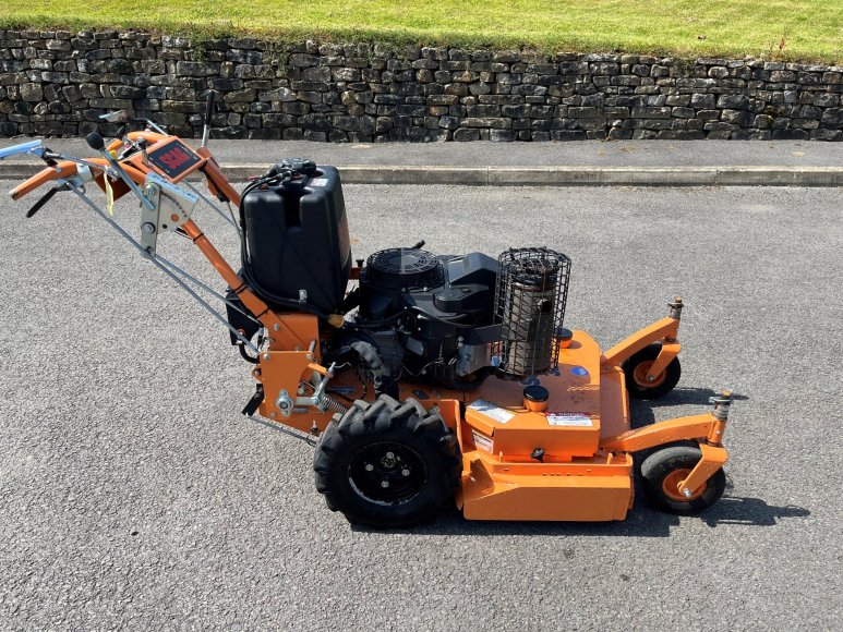 Scag SWZ 32" Pedestrian Mower 