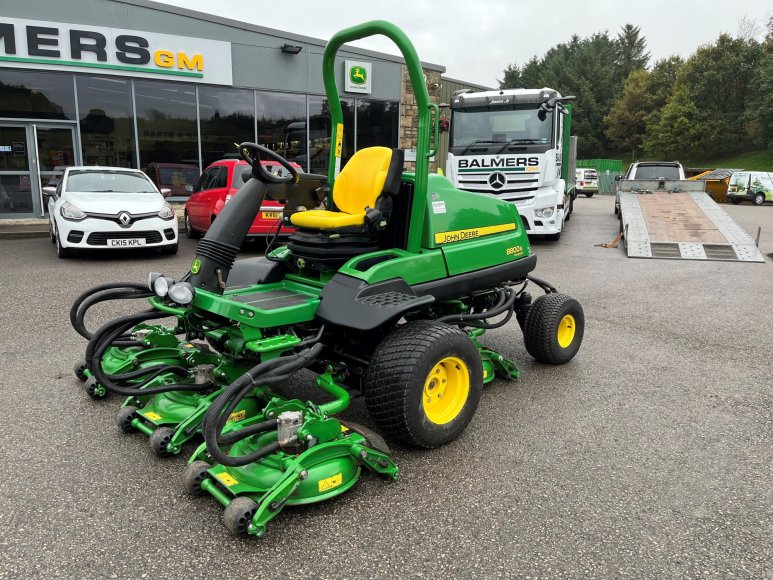 John Deere 8800A Terrain Cut 