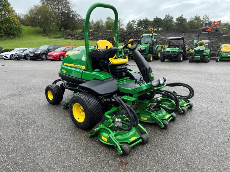 John Deere 8800A Terrain Cut 