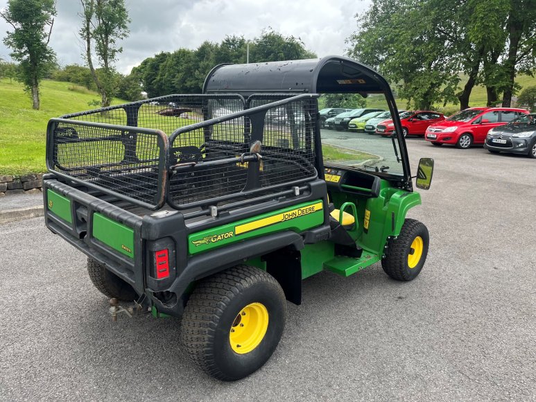 John Deere TE Gator 