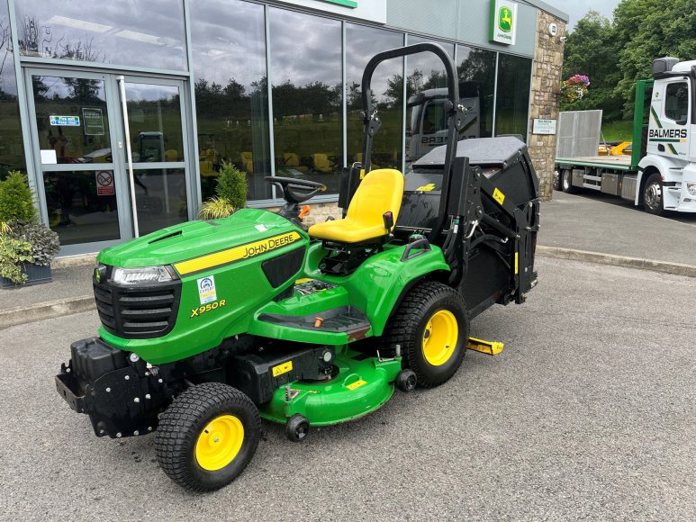 John Deere X950R High Tip