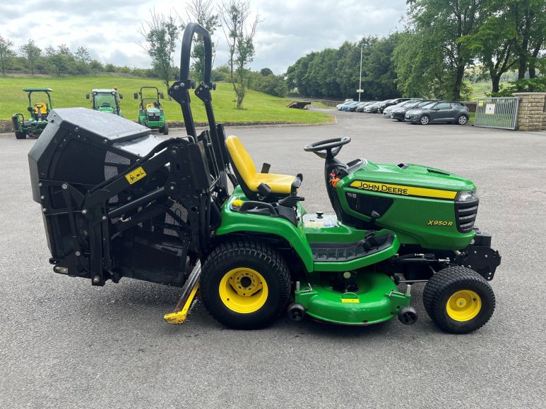 John Deere X950R High Tip