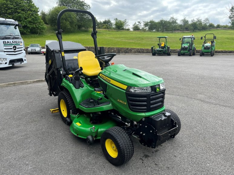 John Deere X950R High Tip