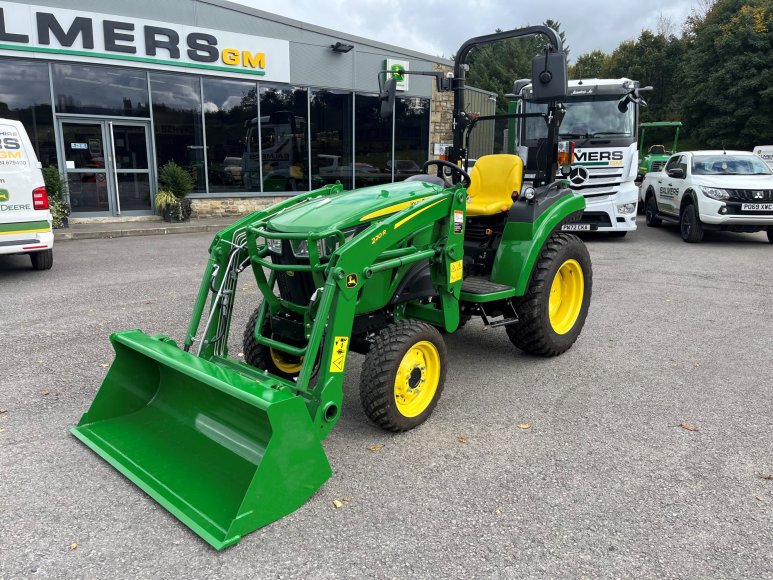 John Deere 2038R Compact Tractor c/w Loader 