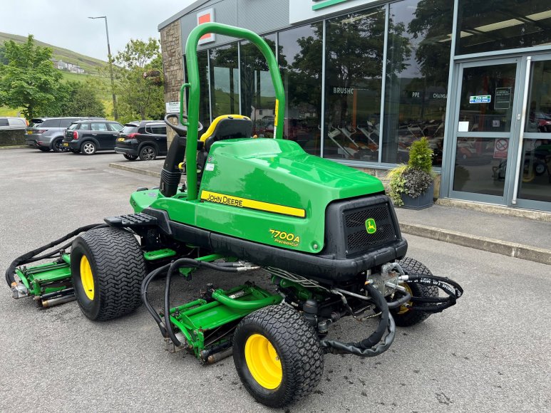 John Deere 7700A Fairway Mower