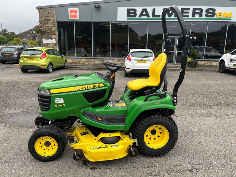 John Deere X948 Ride on Mower