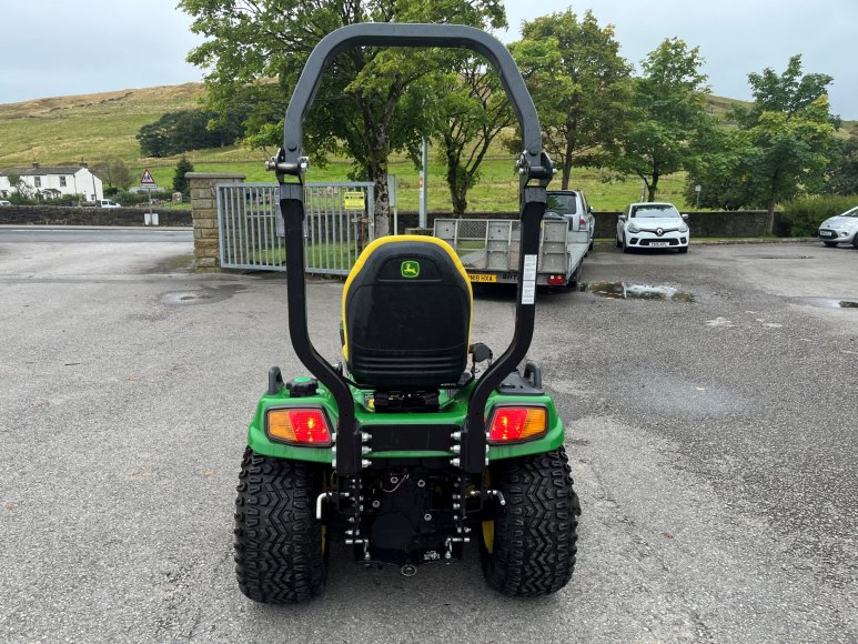 John Deere X948 Ride on Mower