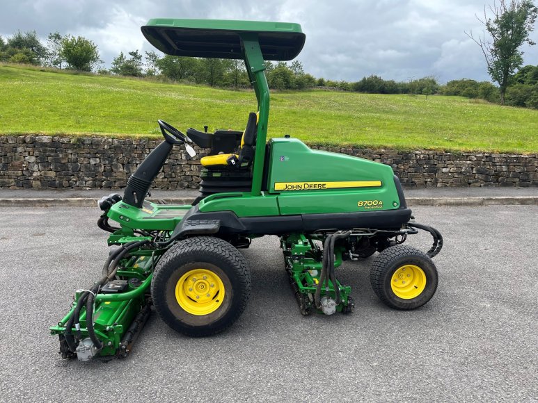 John Deere 8700A Fairway Mower 