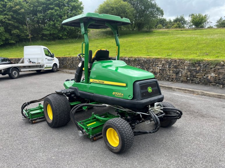 John Deere 8700A Fairway Mower 