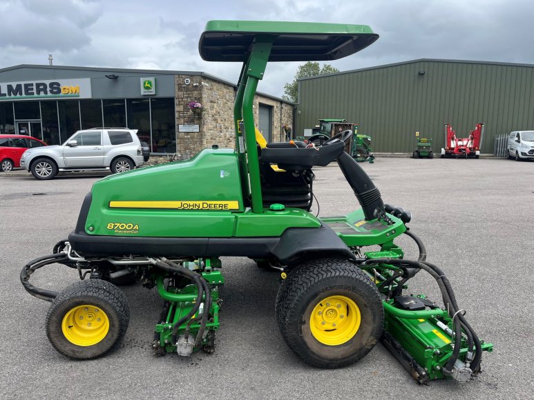 John Deere 8700A Fairway Mower 