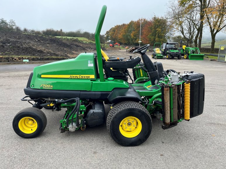 John Deere 7700A Fairway Mower