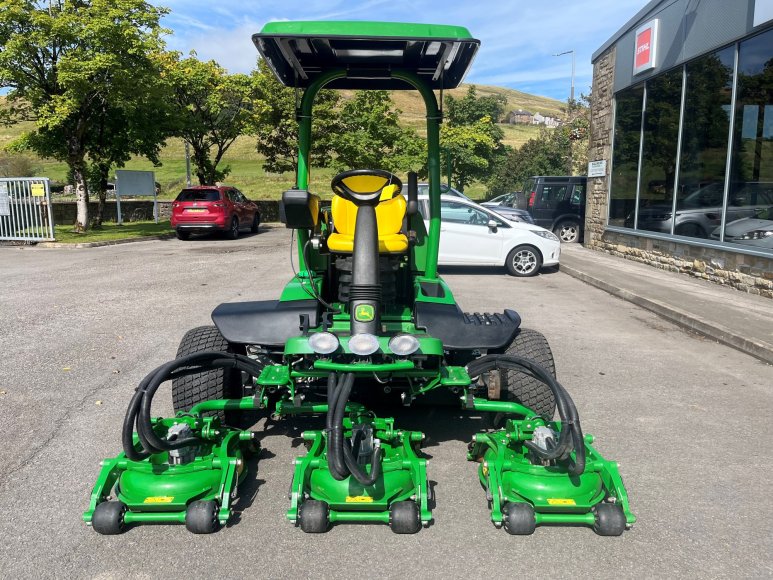 John Deere 8800A Terrain Cut 