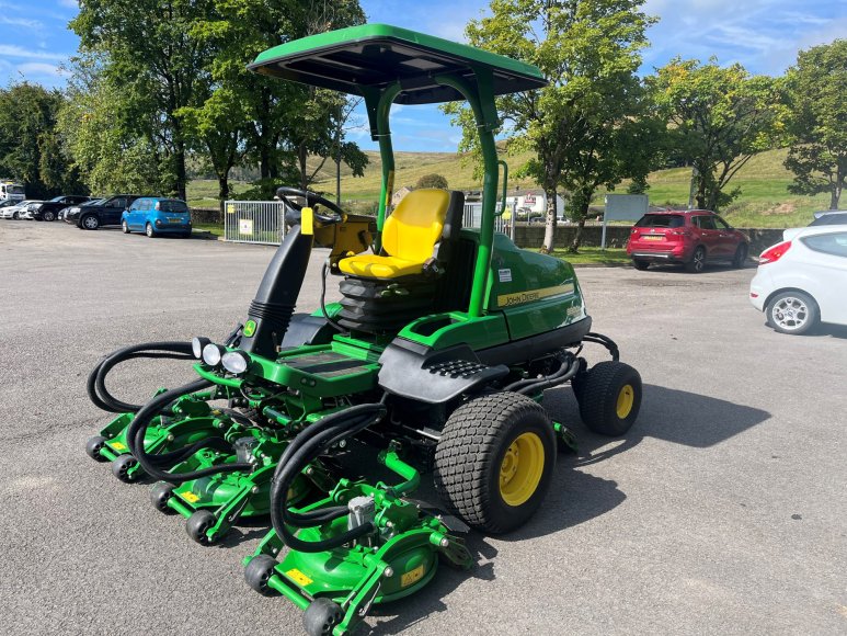 John Deere 8800A Terrain Cut 