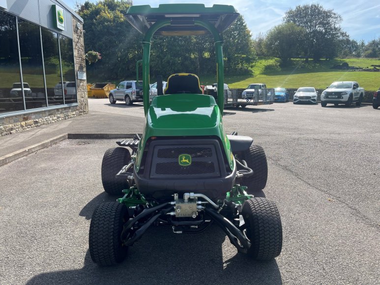 John Deere 8800A Terrain Cut 