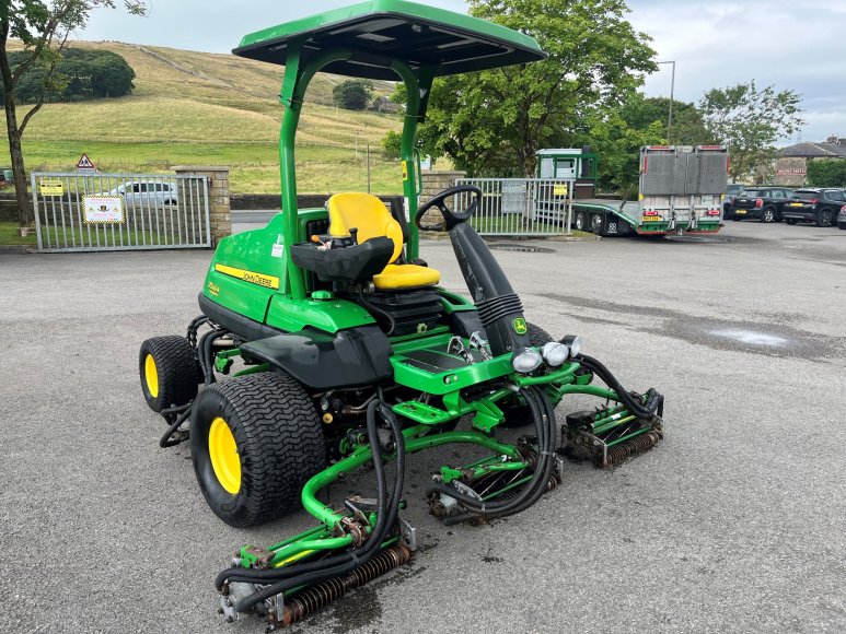 John Deere 7500A Fairway Mower 