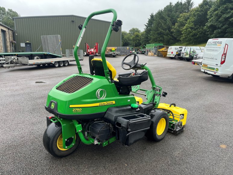 John Deere 2750 Greens Mower