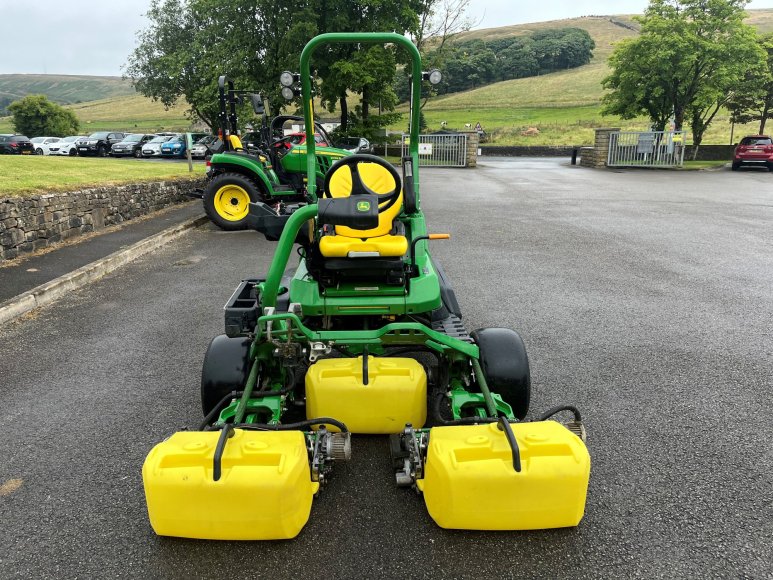 John Deere 2750 Greens Mower