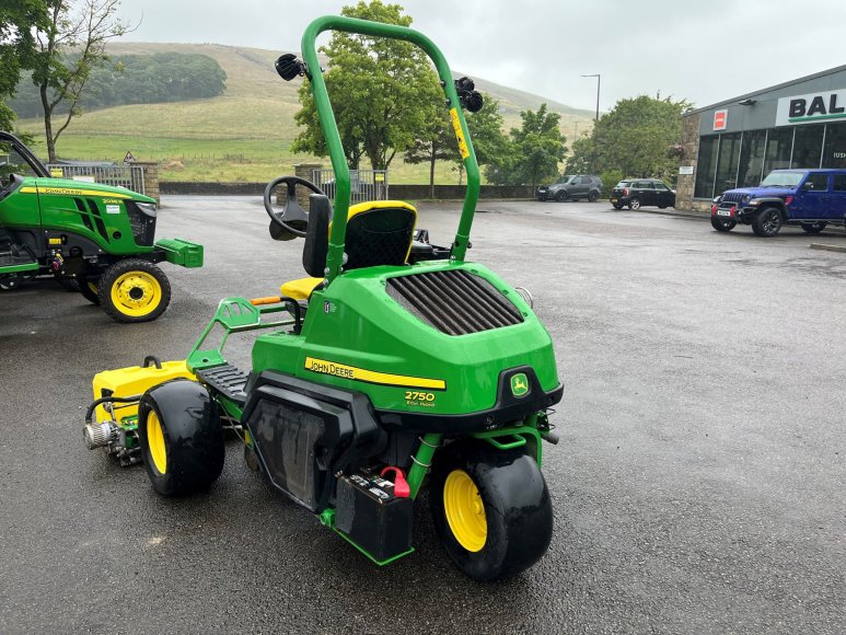 John Deere 2750 Greens Mower 