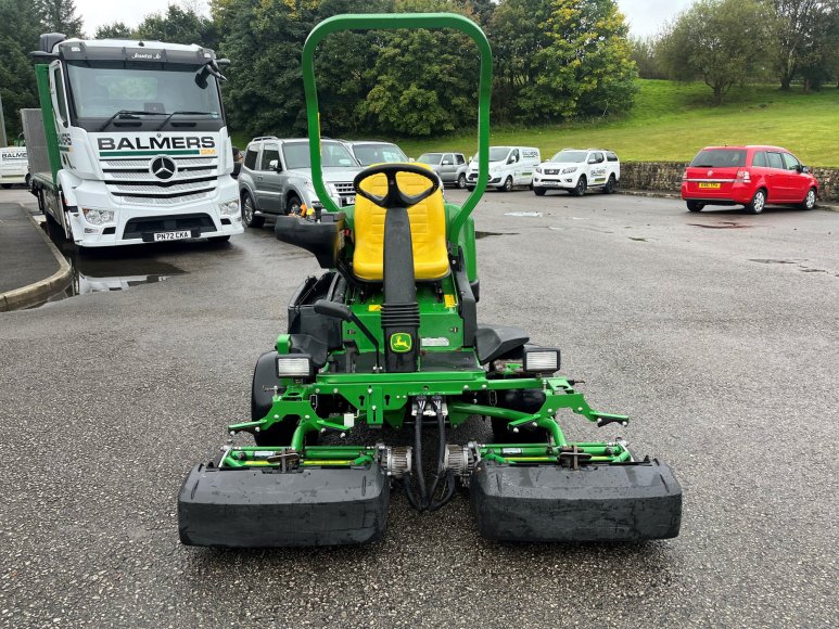 John Deere 2500E Greens Mower