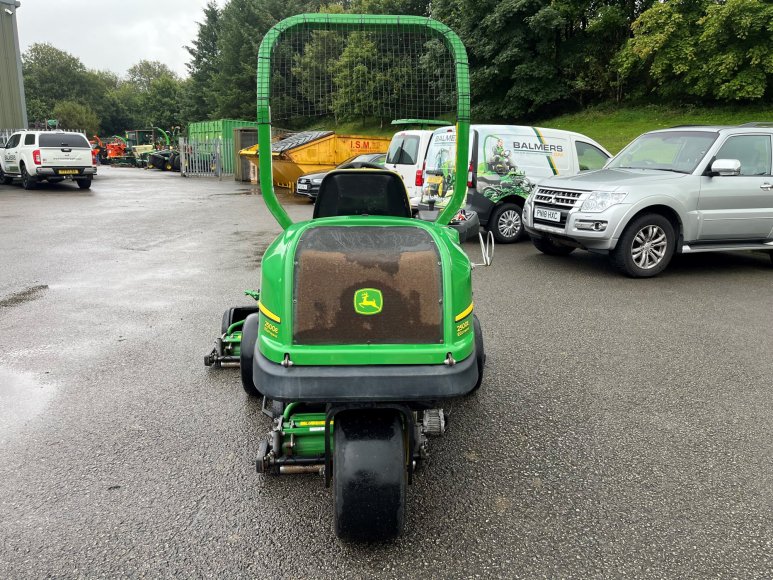 John Deere 2500E Greens Mower