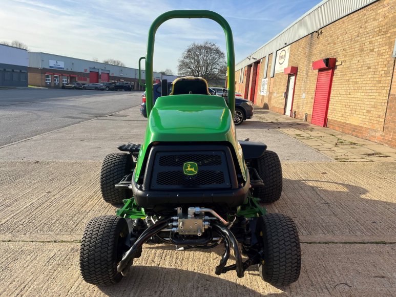 John Deere 8800A Terrain Cut 