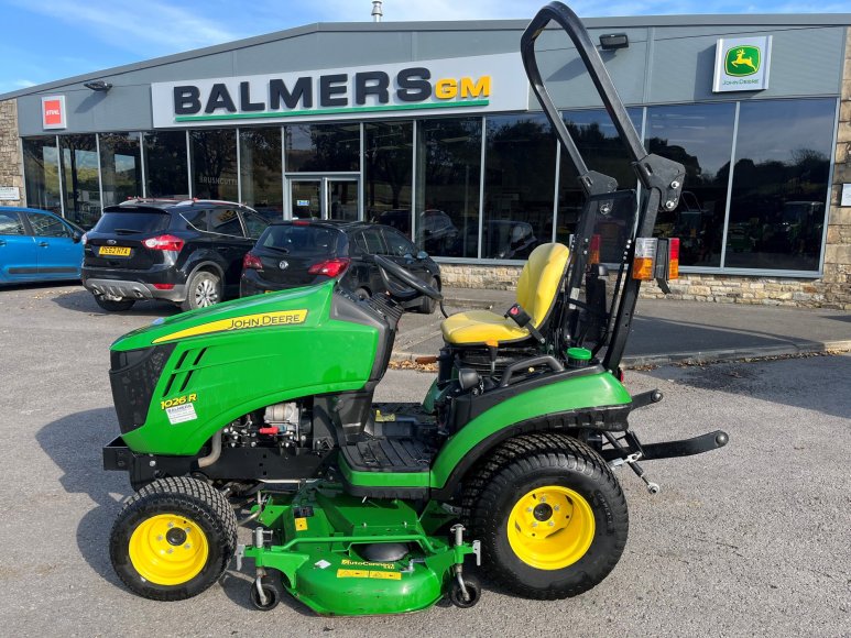 John Deere 1026R Compact Tractor 