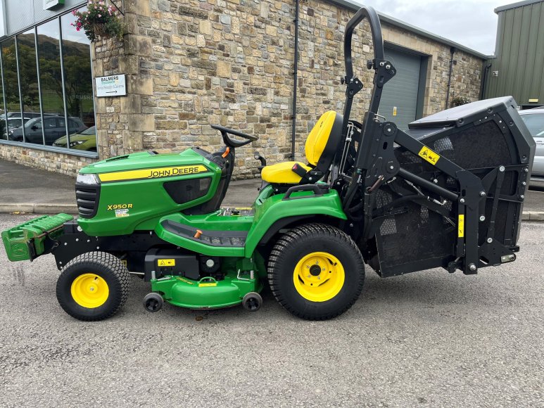 John Deere X950R High Tip