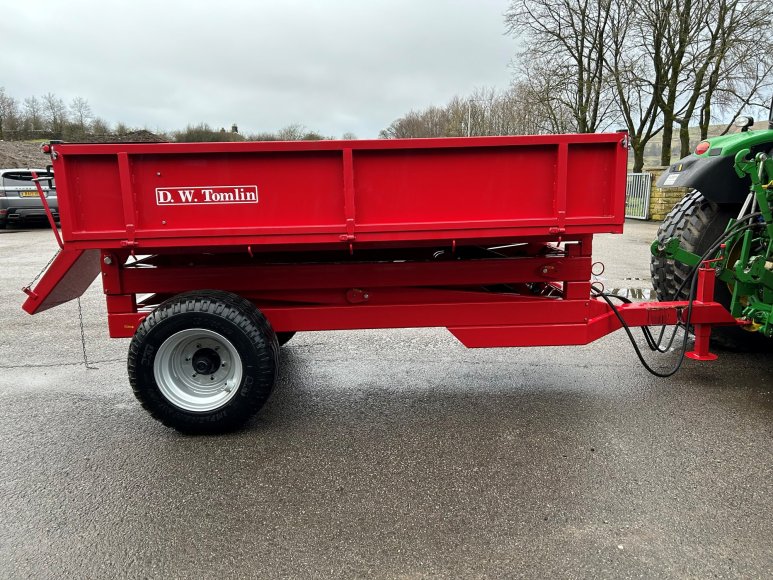 D W Tomlin 3.5 Tonne High Lift Trailer 