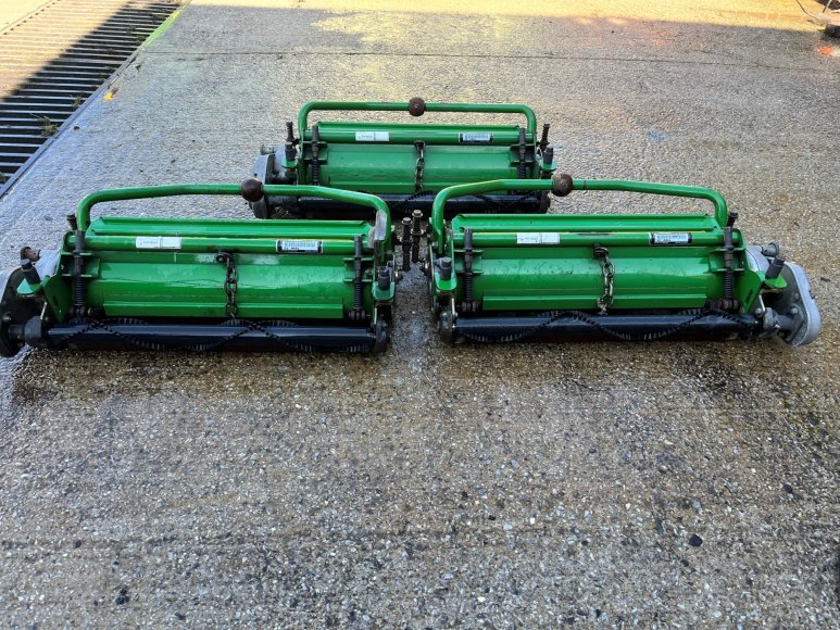 John Deere 2500 Cutting Units 