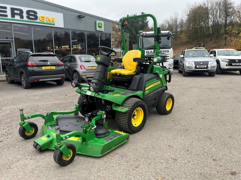 John Deere 1580 Front Mower