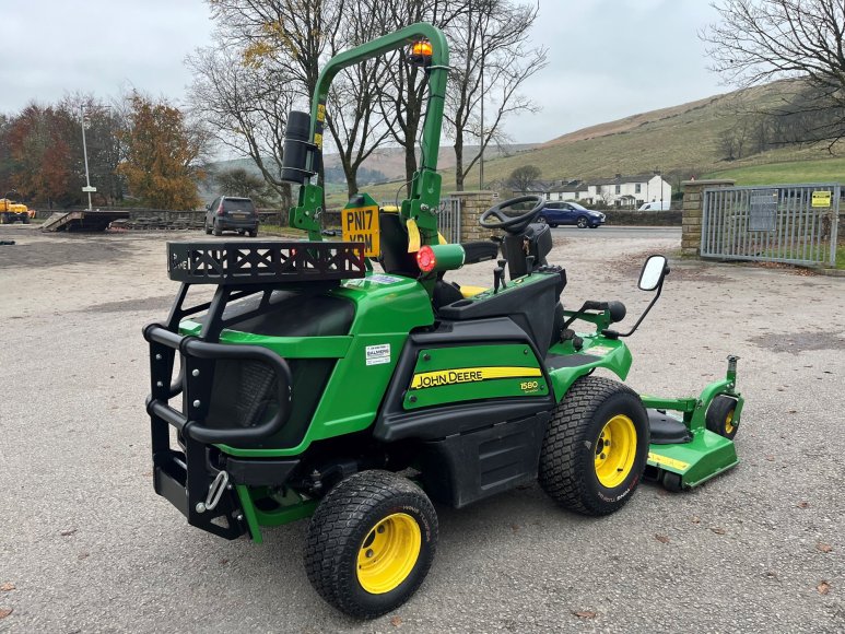 John Deere 1580 Front Mower