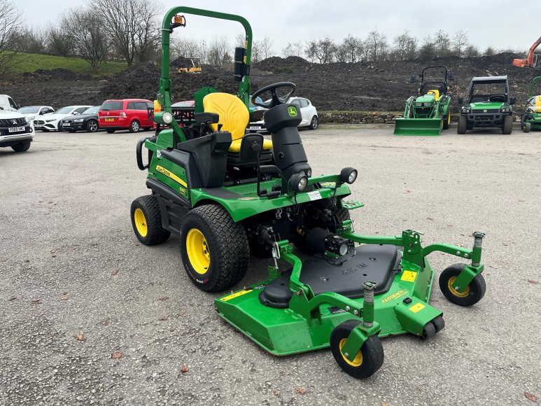 John Deere 1580 Front Mower