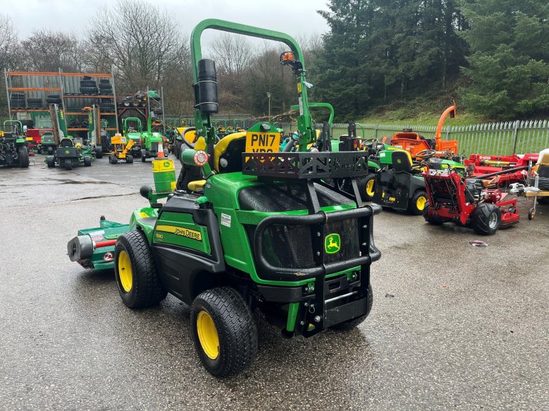 John Deere 1580 Front Mower