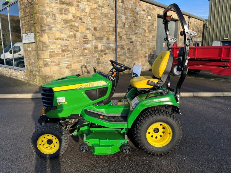 John Deere X948 Ride on Mower