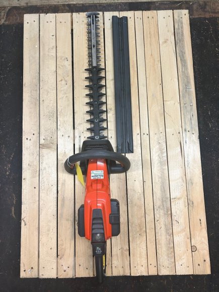 Husqvarna 520iHD60 battery hedge trimmer