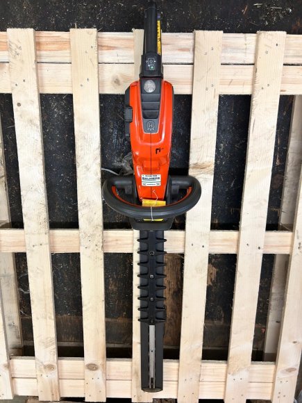 Husqvarna 520iHD60 battery hedge trimmer