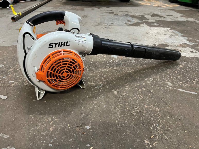 Stihl BG86 Handheld Blower