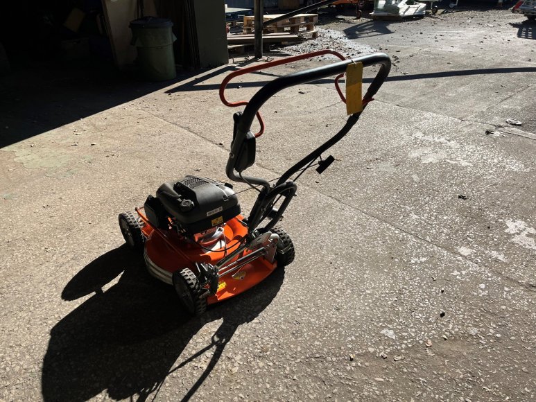 Husqvarna LB553SQE Lawn Mower 