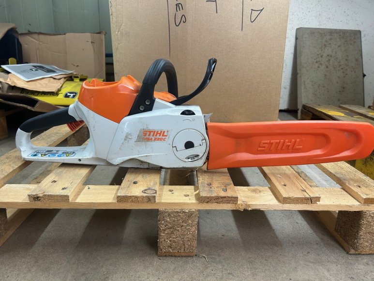 EX-DEMO Stihl MSA 220 C-B battery chainsaw